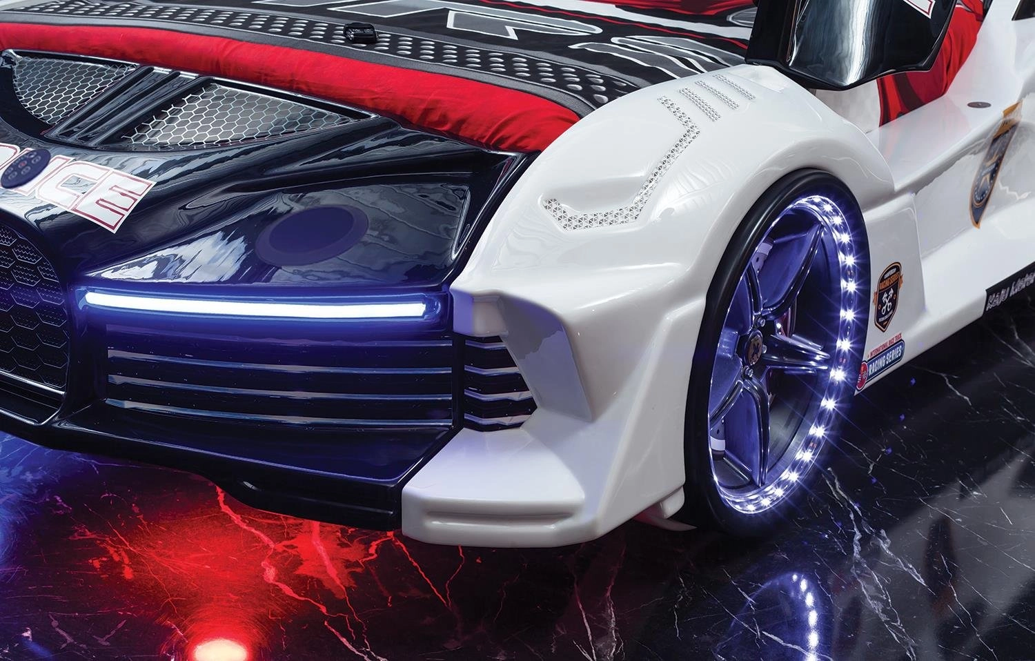 Polis Arabalı Yatak