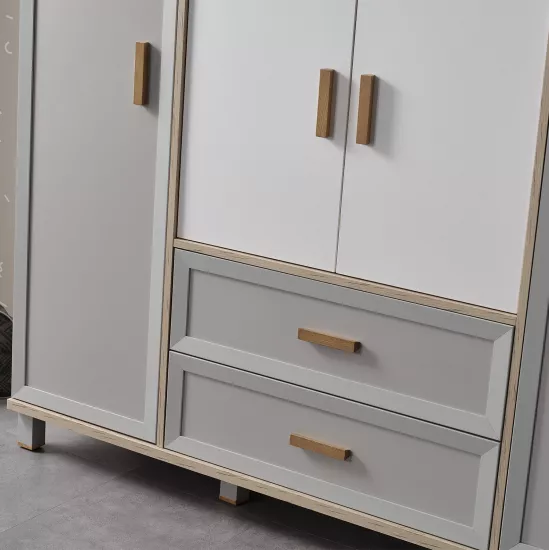 Ekol 3 Kapılı Dolap – Geniş depolama alanı